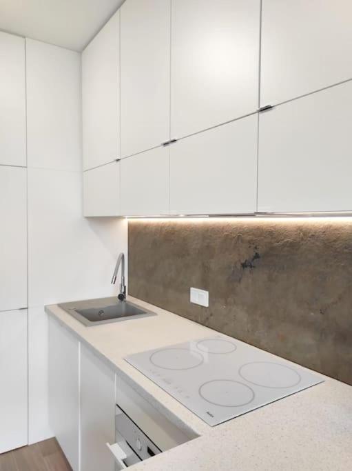 Easy Rent Apartments- Wyczolkowskiego 1 24h Check-in *